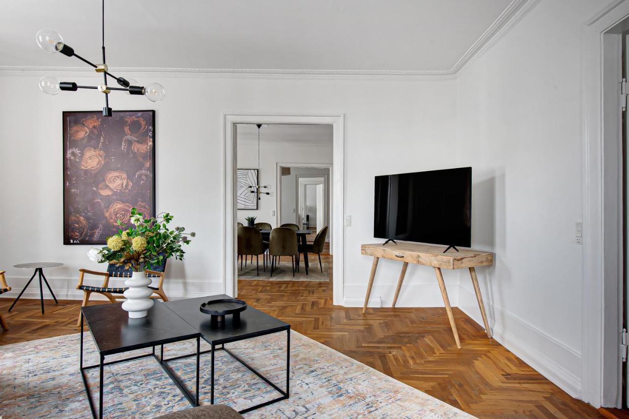 Sanders Square - Spacious Six-Bedroom Apartment Near Amalienborg Копенгаген Экстерьер фото