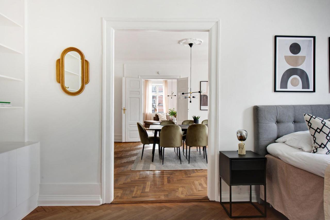Sanders Square - Spacious Six-Bedroom Apartment Near Amalienborg Копенгаген Экстерьер фото